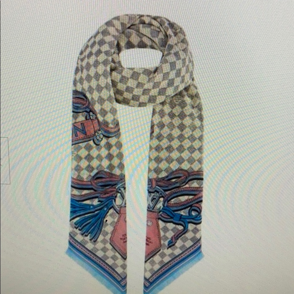 Louis Vuitton Damier stole/scarf